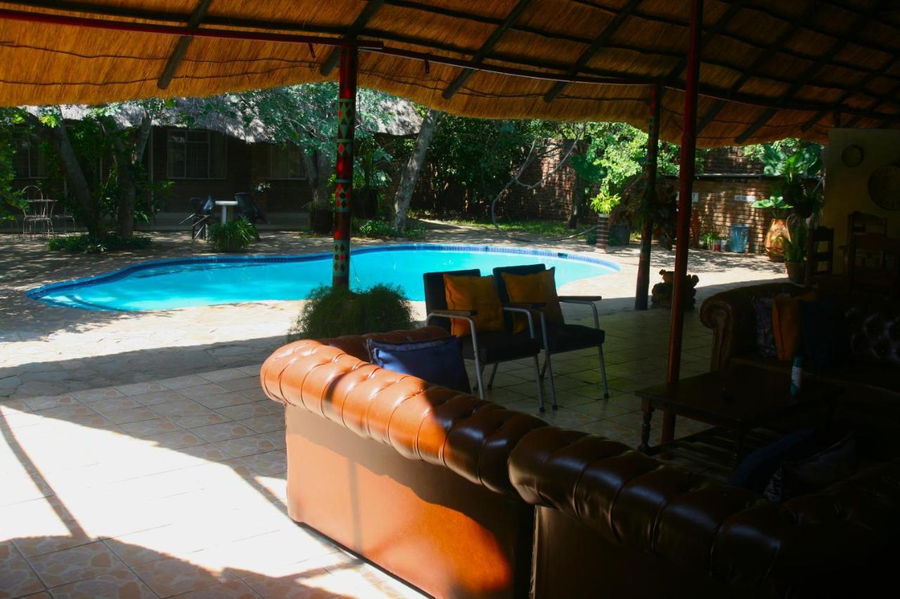 Mawuya Lodge Victoria Falls Extérieur photo